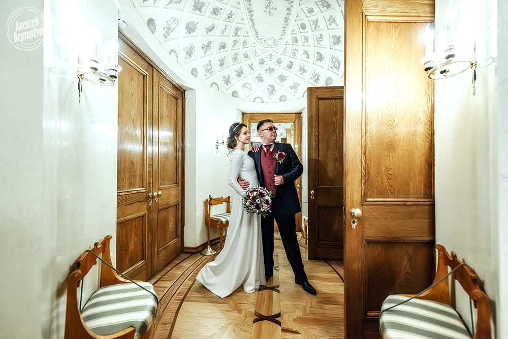 Места для фотосессии на свадьбу зимой и в дождь: Свадебная фотосессия в Екатерининском дворце