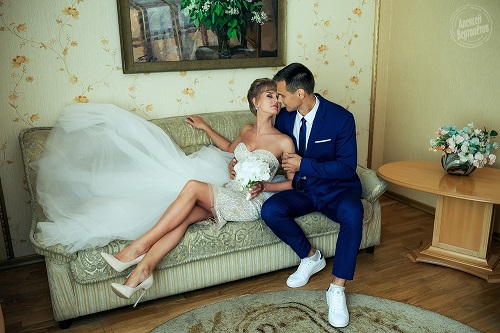 Комната жениха и невесты в ЗАГС Адмиралтейского района. Свадебный фотограф в Санкт-Петербурге Алексей Вертолетов.