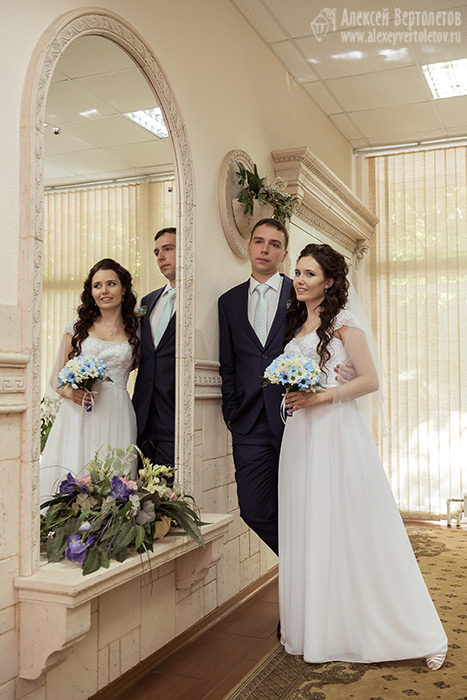 ЗАГС Колпинского района (Колпино). Свадебный фотограф в Колпино Алексей Вертолетов.