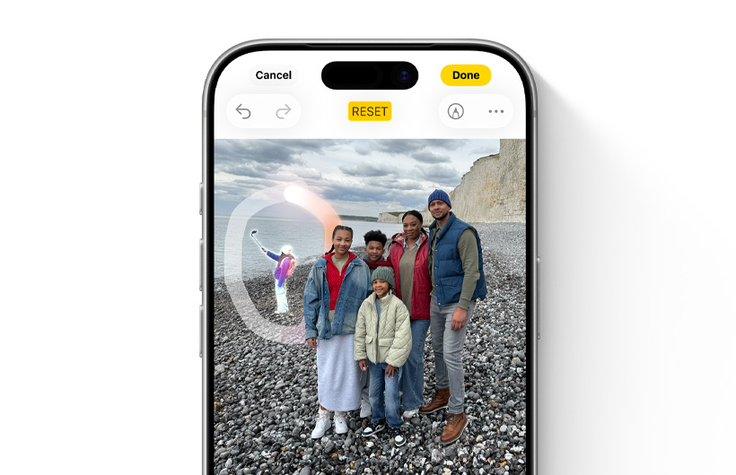 Gebruikersinterface van Ruim Op, waarbij een uitgelicht onderwerp op de achtergrond van een foto is geselecteerd om te verwijderen