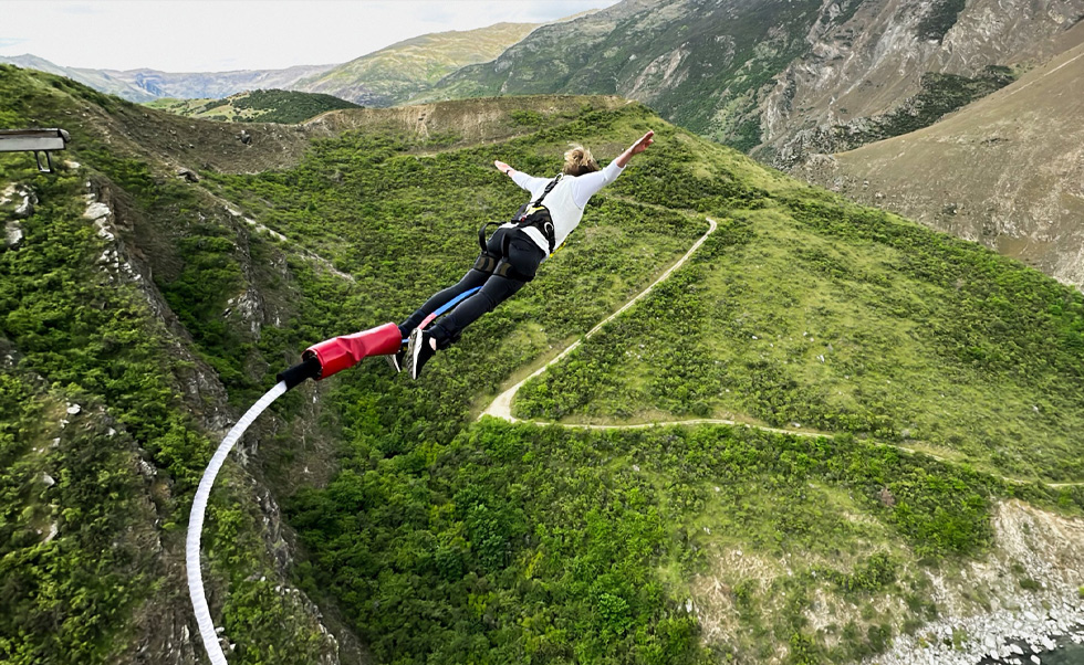 AJ Hackett Bungy New Zealand bruger iPhone til at skyde fantastiske billeder fra fem naturskønne lokationer i New Zealand og dele dem med deres kunder.